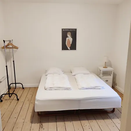 Bright 2 Bedroom On Superb Location Apartment Aalborg