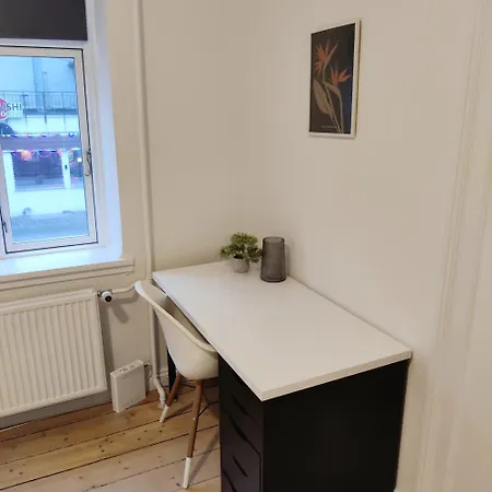 Bright Near Harbor And Pedestrian Street شقة