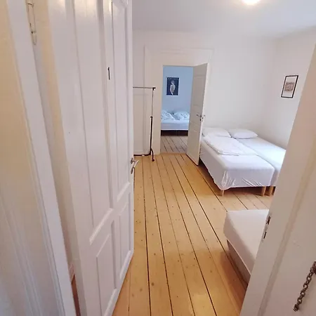 Bright 2 Bedroom On Superb Location *