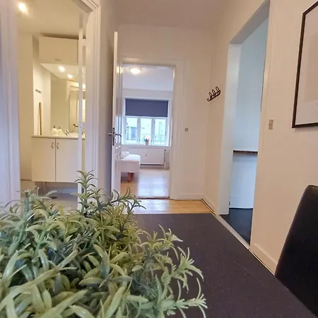 Bright 2 Bedroom On Superb Location Άλμποργκ